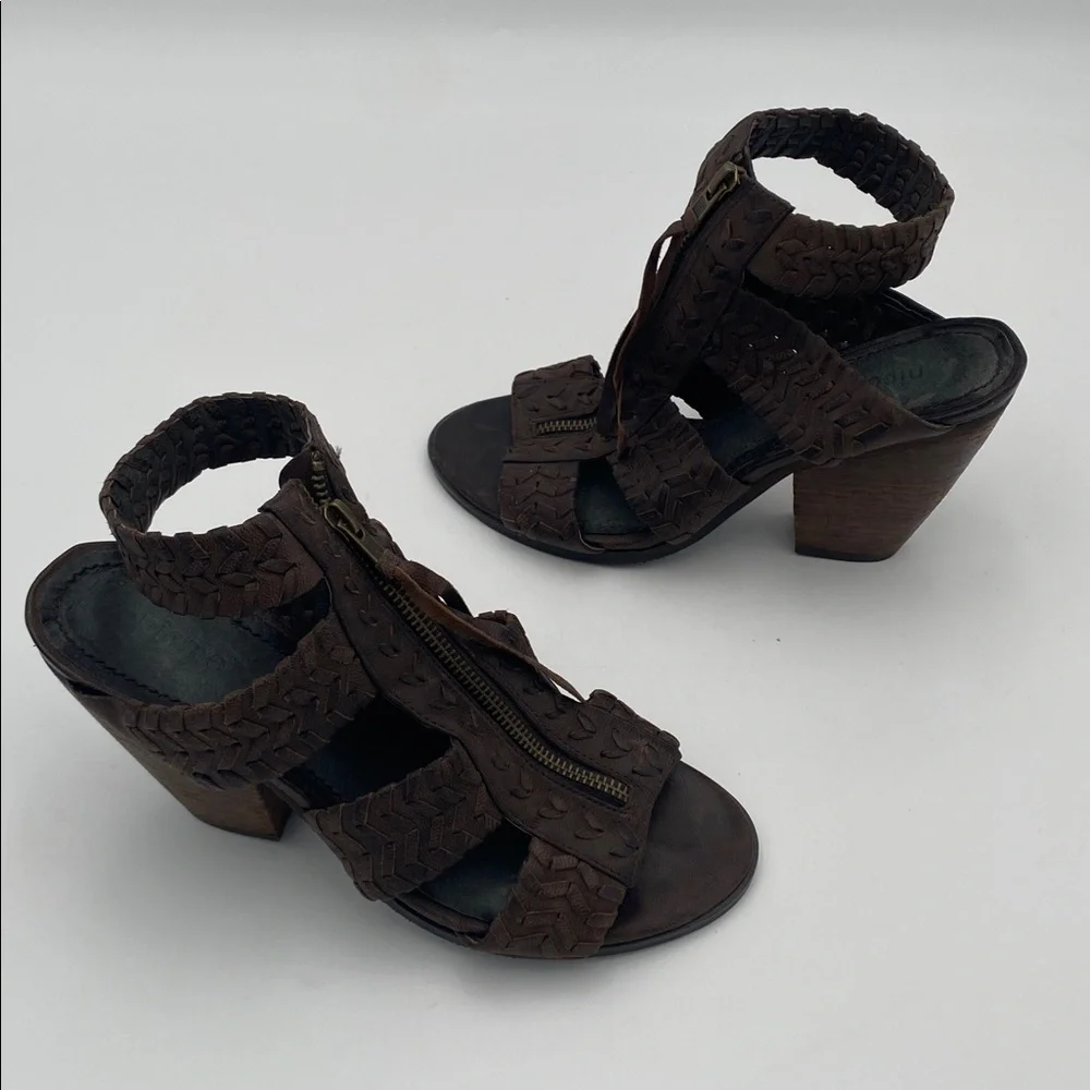 Nicole Brown Strappy Women's Sandals women 8M boho casual gorth grunge chunky